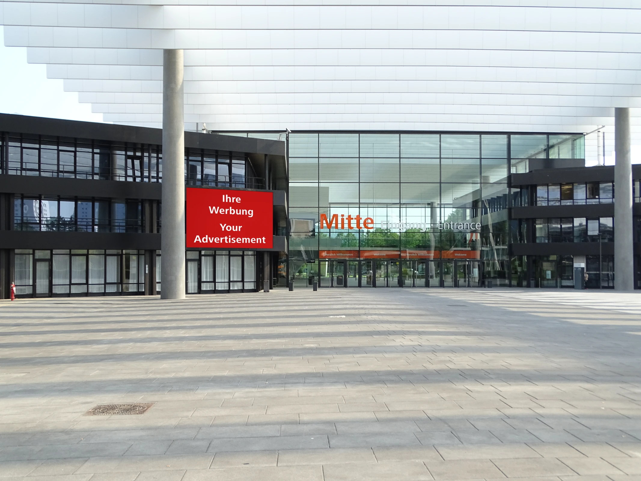 Digital Signage BIG LED Screen Entrance Mitte